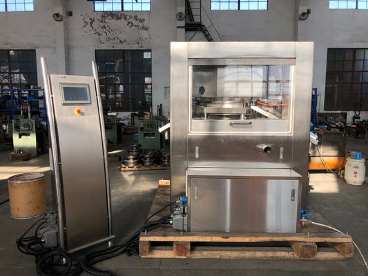 ৬৮০৪০০ পিসি/ঘন্টা ক্ষমতা, ২৪ ঘন্টা অনলাইন সাপোর্ট এবং এক বছরের ওয়ারেন্টি সহ হাই স্পিড রোটারি ট্যাবলেট প্রেস সরবরাহকারী