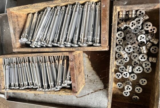 ট্যাবলেট প্রেস মেশিনের জন্য মাল্টি-টিপ ট্যাবলেট প্রেস টুলিং (মাল্টি-টিপ ডাইস এবং পাঞ্চ) সরবরাহকারী