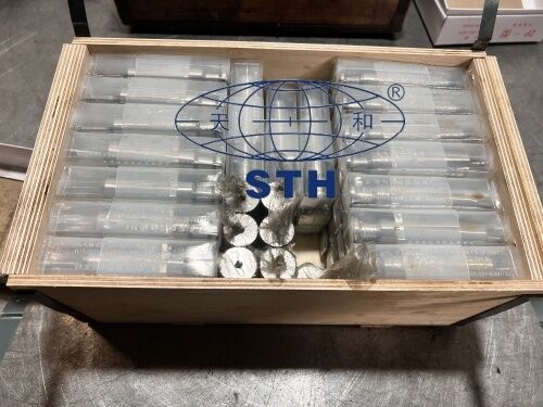 SS316L স্টেইনলেস স্টীল ছাঁচ / Punches & Dies স্টোরেজ ক্যাবিনেট 10 স্তর ট্যাবলেট প্রেস টুলিং জন্য সরবরাহকারী